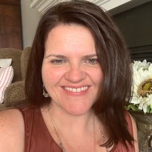 Meet your Posher, Teresa